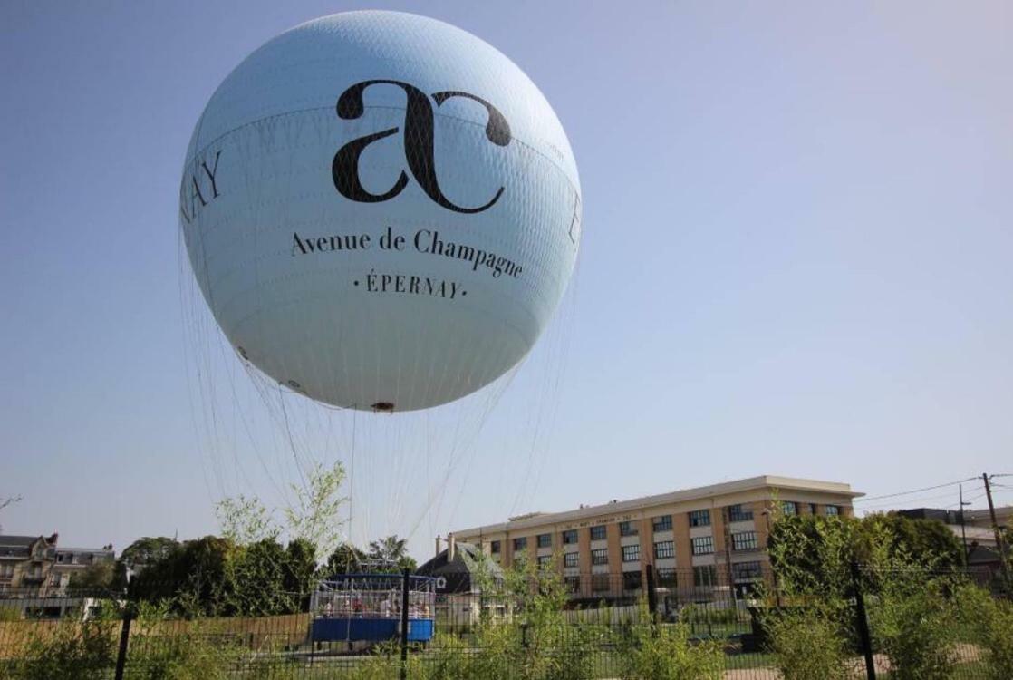 Appartement Aventure A エペルネー エクステリア 写真